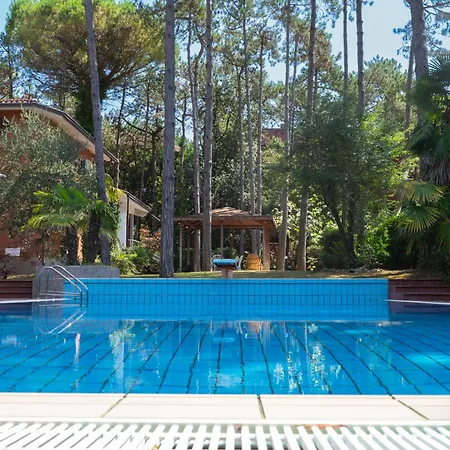 Crescendo & Private Pool * Lignano Sabbiadoro