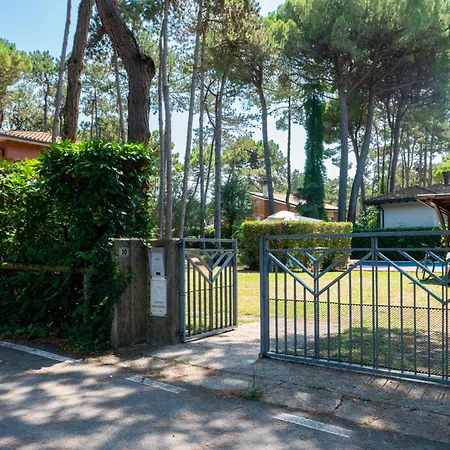 Crescendo & Private Pool Lignano Sabbiadoro