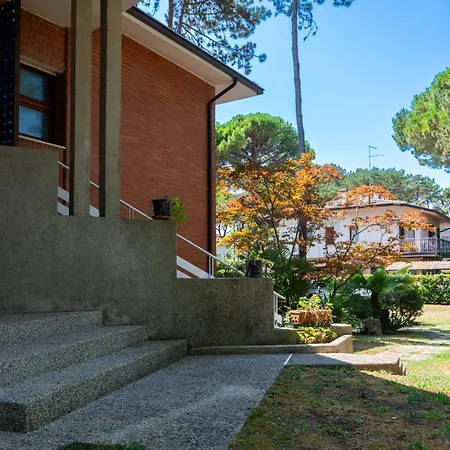 Crescendo & Private Pool
